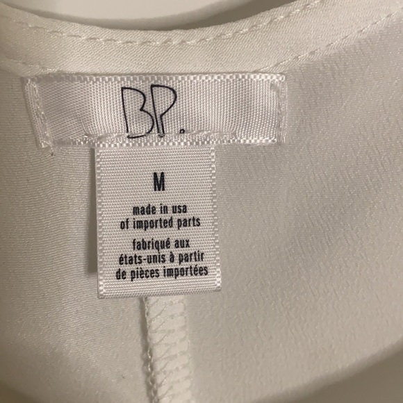 all white short sleeve Off shoulder. - Picture 4 of 4